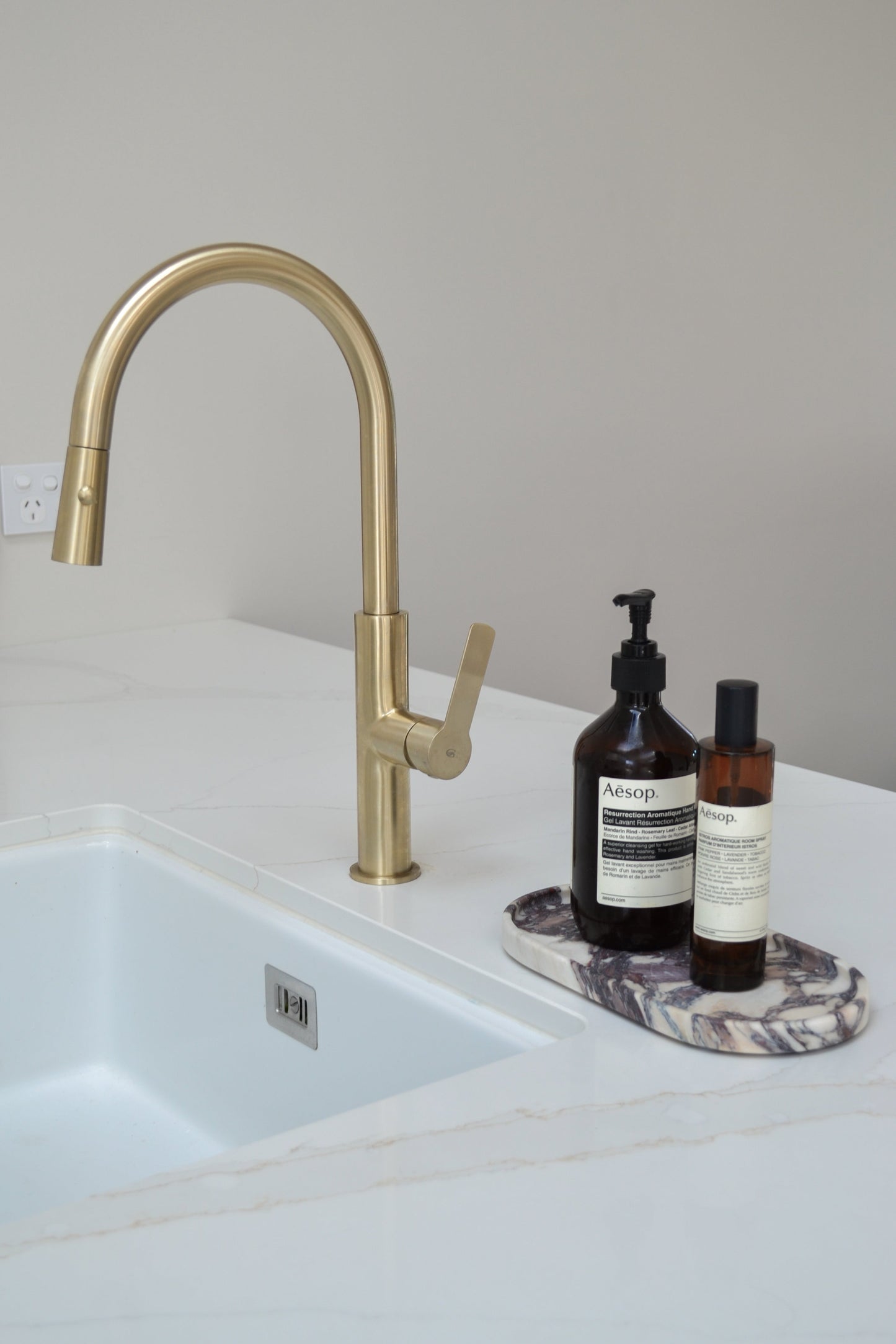 Outline Tray • Calacatta Violet