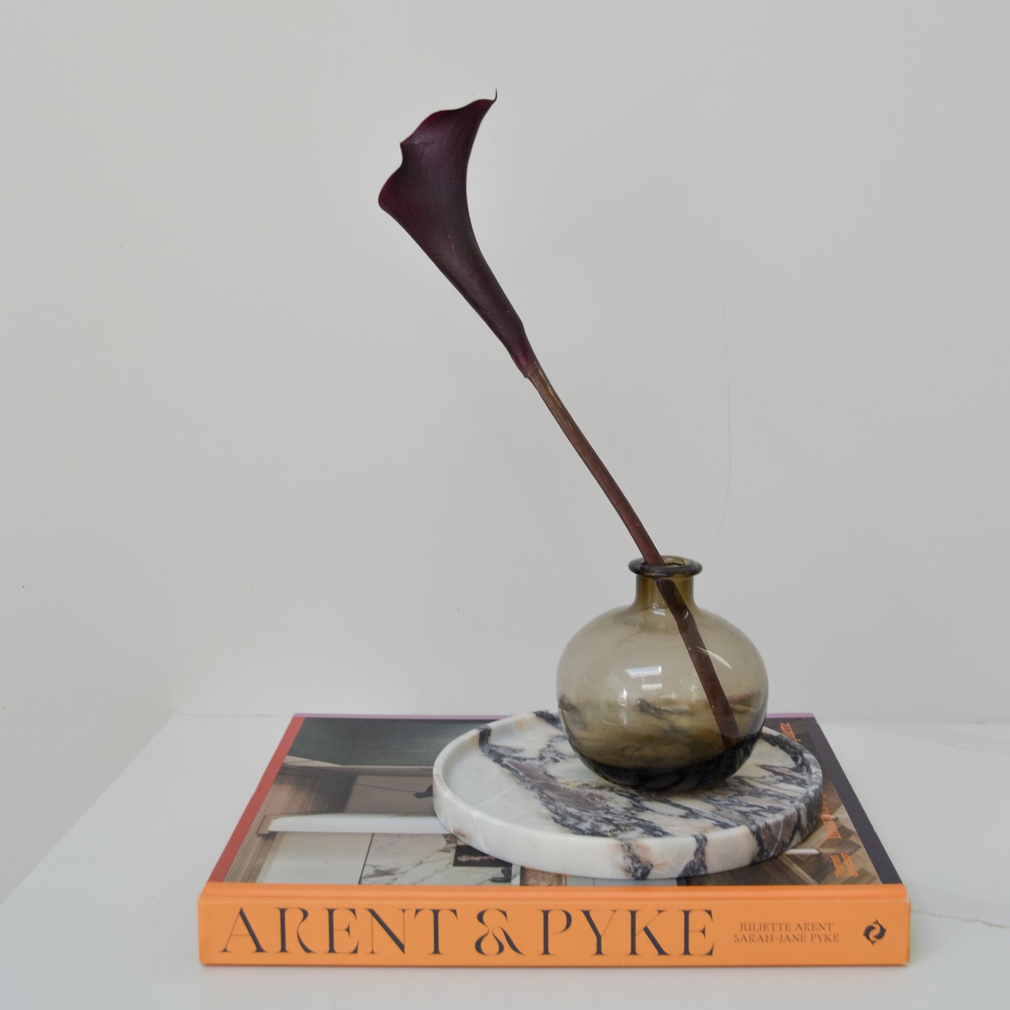 Riviera • Calacatta Violet