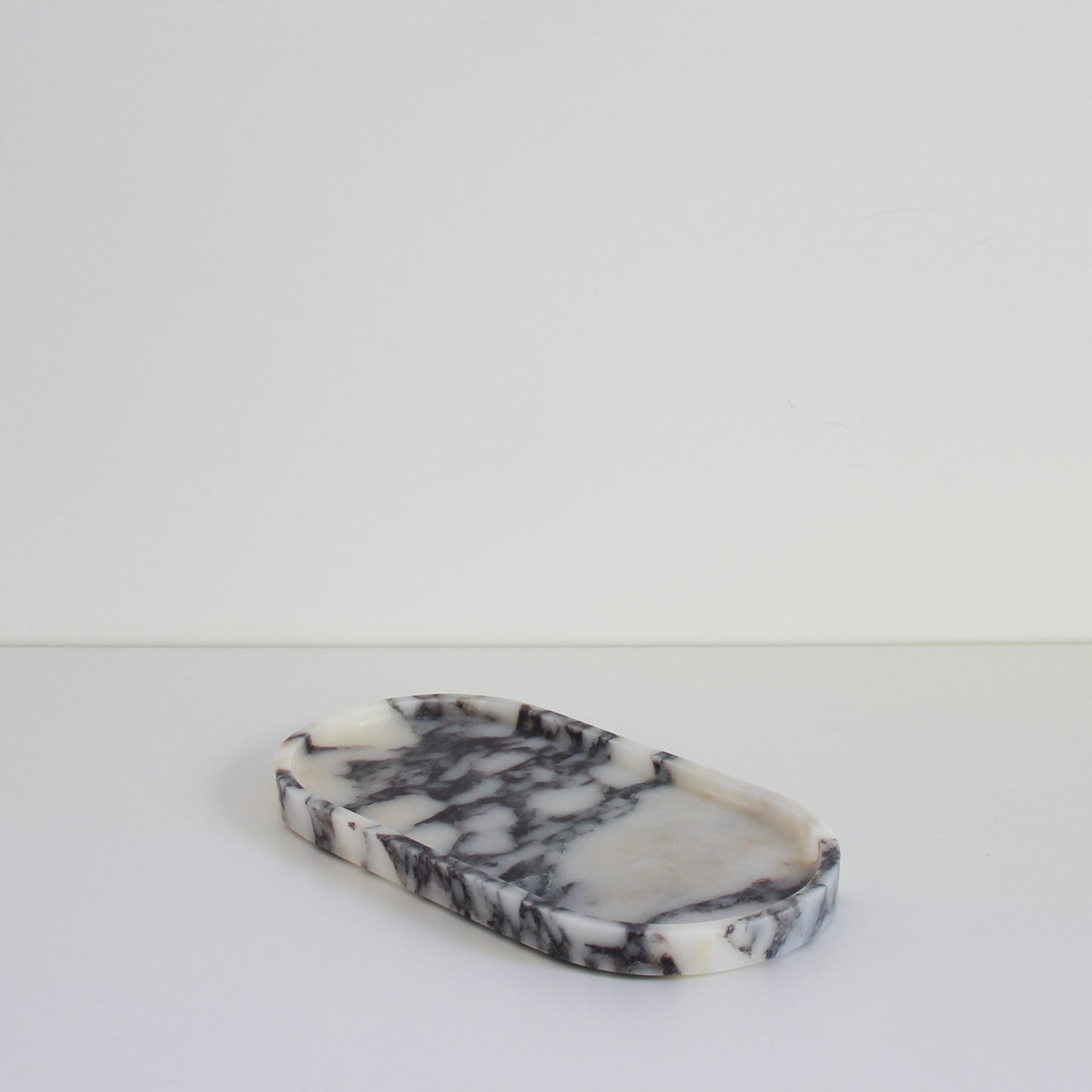 Outline Tray • Calacatta Violet