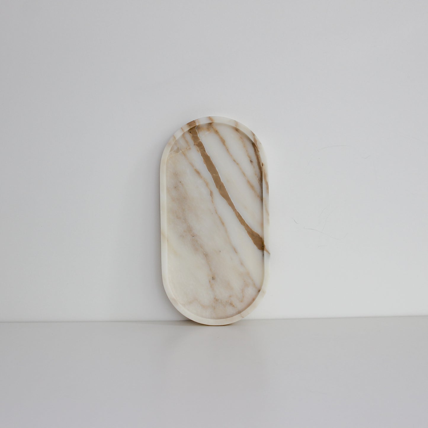 Outline Tray • Gold