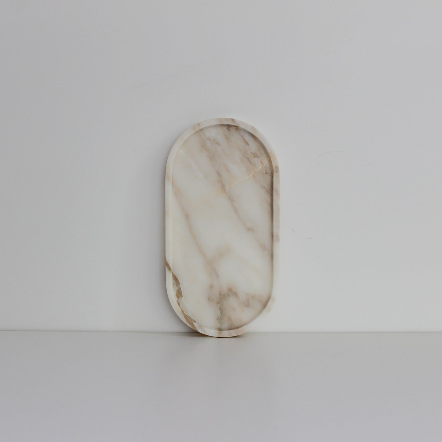 Outline Tray • Gold