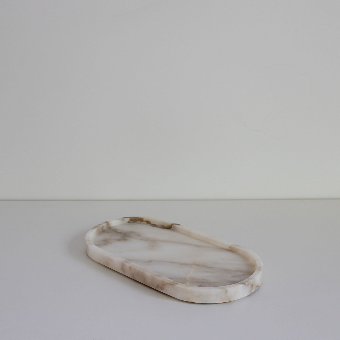 Outline Tray • Gold