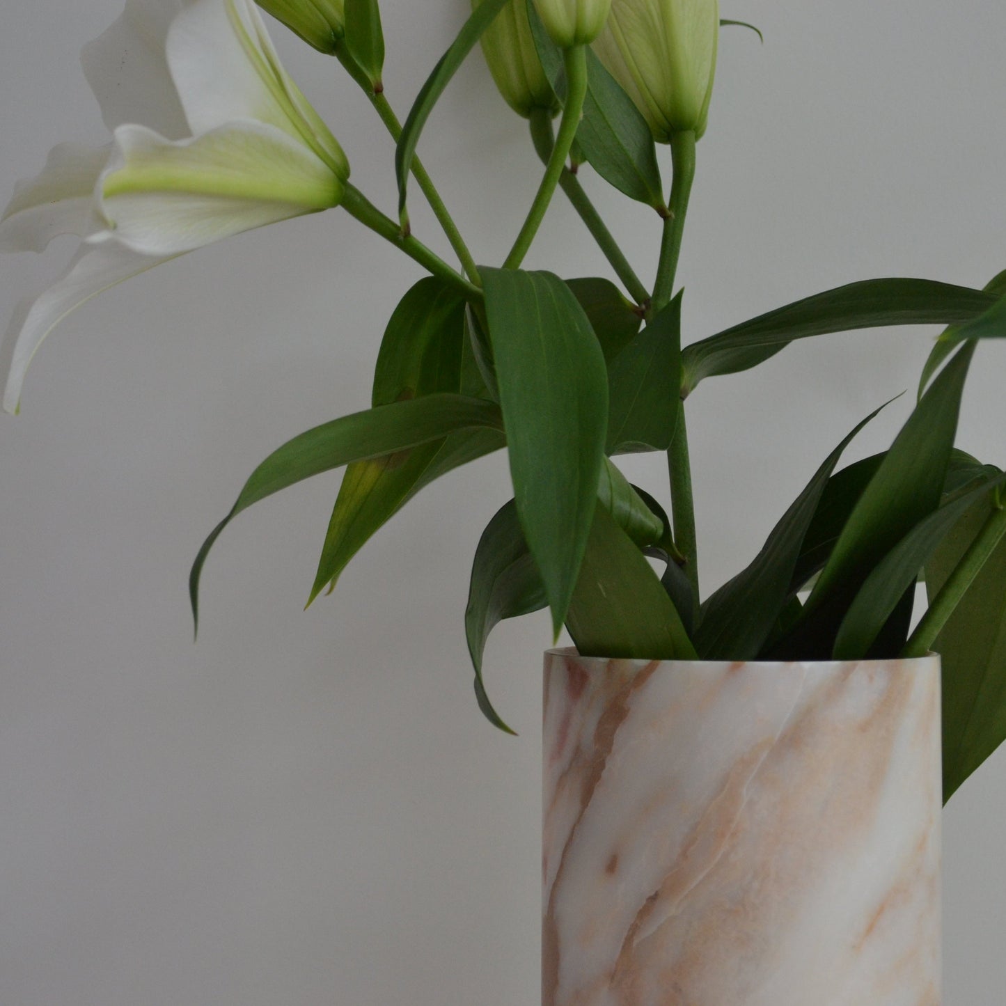Bloom Vase • Gold